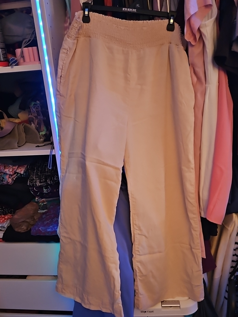 Cloth & Stone Size XL Neutral WIde Leg Cropped Pants Smocked Elastic Coulottes